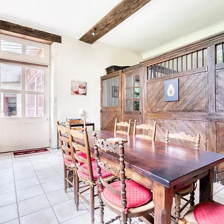 Large Character House Near Caen Апартаменты Tourville-sur-Odon